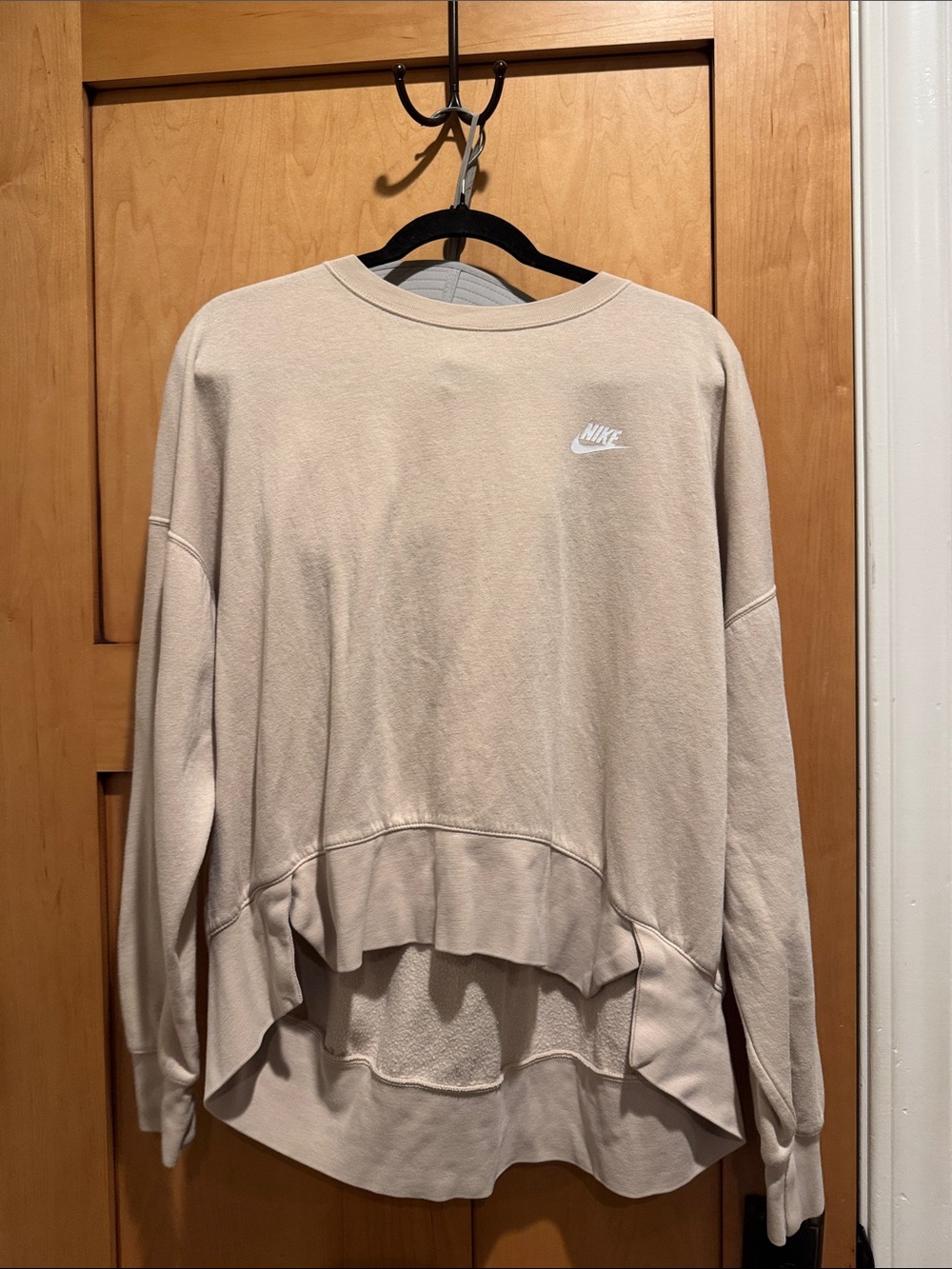 Nike Women's Beige/Tan Crewneck Sweatshirt